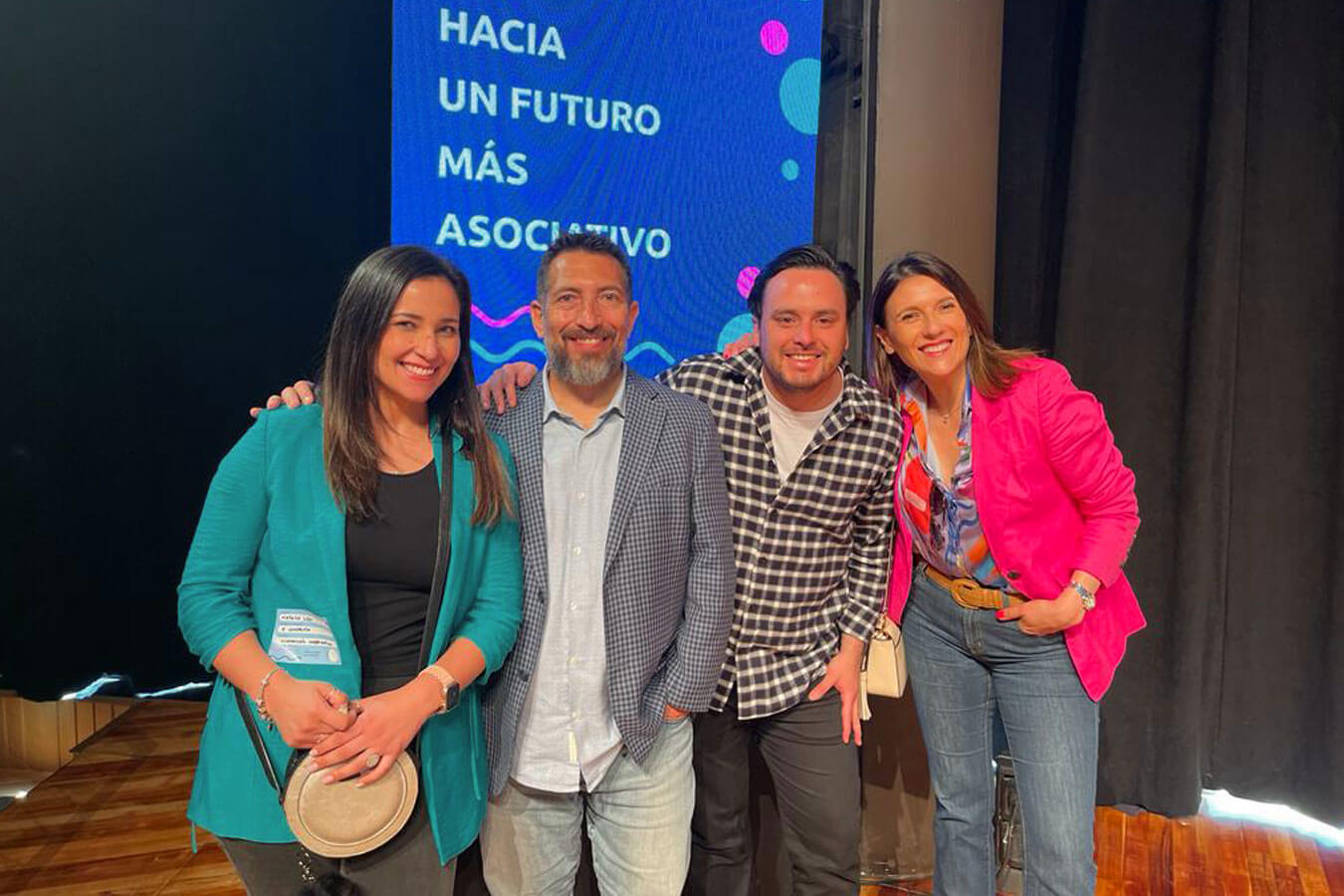 tuvimos la oportunidad de participar en el foro "Hacia un futuro más asociativo", organizado por la Asociación Gremial de Cooperativas Del Sur, la Fundación Mapocho y la Universidad de Los Lagos